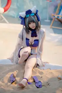 Coser Bangni Transforms into Alluring Swimsuit Cheshire on the Beach - (87P)-20