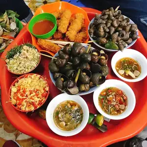 Hanoi's Banh Troi Tau: A heartwarming street food specialty, chasing away winter's chill.-4