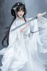 Ethereal Traditional Beauty: Qi Luo Sheng De Xiao Su Su amidst a Majestic Waterfall | YiTuYu Vol.8732-3