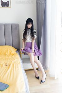 BoBoSocks No.538: Elegant Chinese Model in Mini Skirt, High Heels, and Crystal Socks-18