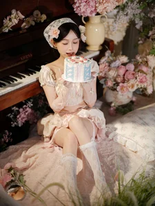 Elegant Portrait Photography: YiTuYu Art Language Vol.9222 featuring Suan Nai Jia Xin Hao Hao Ci – Stunning 18-Image Aesthetic Collection-15