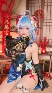 Coser Xiao Yao Yao Yao as Ganyu Lantern Rite: Mesmerizing Beauty in Traditional Festival Attire-8