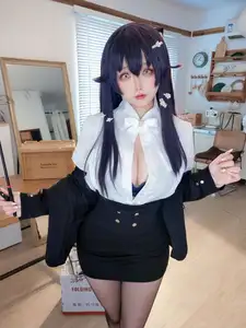 Coser Hina Jiao's captivating 'My Wife's Guidance Class Part01': Alluring lessons from the elegant teacher-18