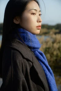 Ethereal Winter Lakeside Portrait Session with Ban Ge Yue Liang: YiTuYu Art Language Vol.9334 Aesthetic Photography Collection-5