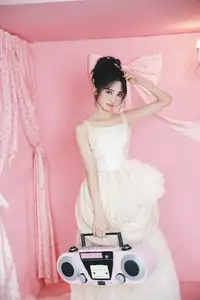 VGU No.189: Discover the sweet beauty of the girl in a white dress, charming with a unique style in a dreamy pink setting.-1