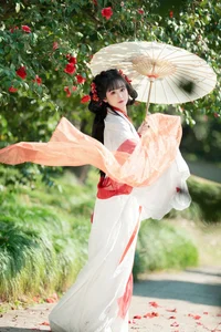 Hanfu Elegance Amidst Camellias YiTuYu Vol.8881 Jiao Yi Zhi Sui Sui-2