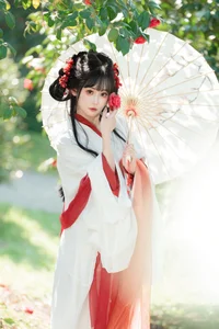 Hanfu Elegance Amidst Camellias YiTuYu Vol.8881 Jiao Yi Zhi Sui Sui-12