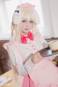Sweet Moments with Lunananya as Misono Ichika in a Dreamy Cosplay Showcase-12