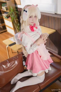 Sweet Moments with Lunananya as Misono Ichika in a Dreamy Cosplay Showcase-4