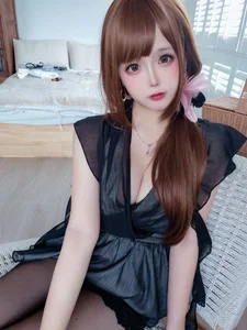 Elegant Mourning Aesthetic: Ri Nai Jiao Captures Somber Beauty in Exquisite Black Lace Cosplay Photography Series Part 01-5