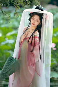 Coser Wen Mei Bu Jiang Dao Li - Mid-Autumn Festival: Ethereal Hanfu Beauty Amidst Serene Landscapes-17
