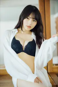 Usa Hiiragi's Youthful Charm: Exclusive Gravure from Young Champion - JP Usa Hiiragi-45