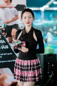 Pickleball Chic: How Yen Xoi Blends Athleticism With Effortless Elegance On Court-3