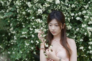 Stunning Portrait Photography: YiTuYu Art Language Vol.9140 Featuring Gao Leng Xiao Bie Tu – Aesthetic Fashion and Elegant Visuals-17