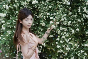 Stunning Portrait Photography: YiTuYu Art Language Vol.9140 Featuring Gao Leng Xiao Bie Tu – Aesthetic Fashion and Elegant Visuals-15