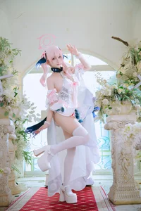 Pure Elegance: Coser RiNaiJiao as Koharu Shimoe in Blue Archive Wedding Dress (27P)-3