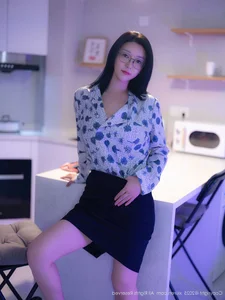 Elegant Portrait Photography Collection: Ya Ru Lao Shi in XiuRen No.10866 - 62 High-Quality Fashion Images for Creative Inspiration-5