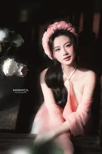 Gentle Beauty of a Vietnamese Girl in Elegant Traditional Attire-3