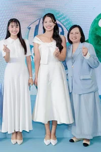 Ánh Viên's Radiant Style Transformation and Elegant European Vibe-1