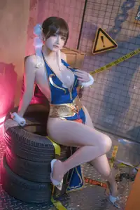 Coser Lu Ba Sui: Chun-Li's Alluring Combat Training Guide-25