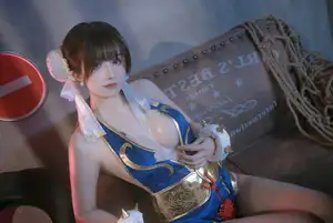 Coser Lu Ba Sui: Chun-Li's Alluring Combat Training Guide-16