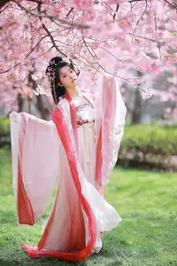 YiTuYu Vol.8715 A Ming: Enchanting Fairy Amidst Blooming Sakura - A Vision of Art Language-8