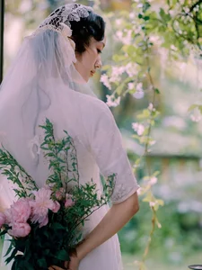 Elegant Lace Cheongsam Fashion: Art Language Vol.9356 featuring Model Meng – Timeless Retro Style Portrait Photography-4