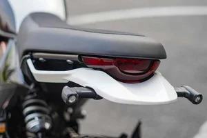 Discover the Limited Edition Ducati Scrambler 10° Anniversario Rizoma: A Masterpiece of Italian Engineering and Style for Motorcycle Enthusiasts-7