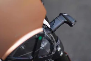 Discover the Limited Edition Ducati Scrambler 10° Anniversario Rizoma: A Masterpiece of Italian Engineering and Style for Motorcycle Enthusiasts-2