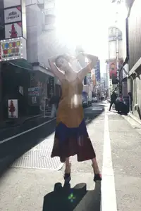 Airi Sato - FRIDAY Digital: Captivating Shinjuku Loneliness Moment JP-0014-21