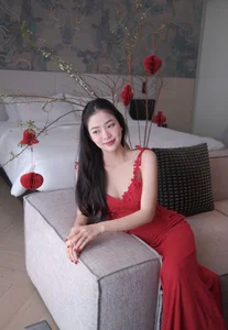 Radiant Red Elegance: A Festive Style Inspiration-0