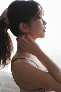 Poetic Elegance and Artistic Allure: Ikumi in Fantia 2025 Part03-5