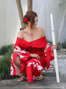 Jin Yun Xi Yuki: Enchanting Beauty in a Fiery Red Kimono, Captivating Every Gaze - XiuRen No.10683-13