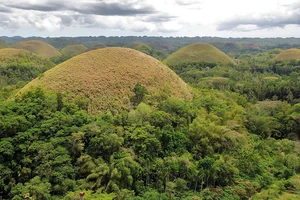 Discover the Magical Chocolate Hills of Bohol Island, Philippines: A Fairytale Landscape for Your Next Tropical Adventure-3