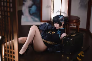 Coser Xiaomuzengaya as Blue Archive Hisaki: Captivating Cosplay & Elegant Portrayal-6