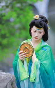 Elegant Portrait Photography Featuring Model Er Er Er You: Art Language Vol.9346 by YiTuYu – Aesthetic Visual Inspiration-9