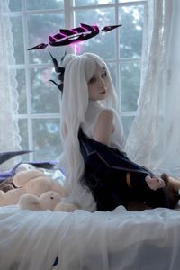 Coser Etsuko - Hina Original Cat Ears: Alluring & Cute Cosplay Photoshoot-13