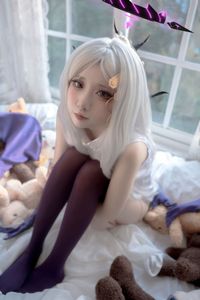Coser Etsuko - Hina Original Cat Ears: Alluring & Cute Cosplay Photoshoot-12