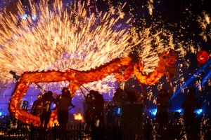 Vibrant Global Lunar New Year Celebrations: Capturing the Festive Spirit and Traditions of the Year of the Horse (Bính Ngọ) Worldwide-10