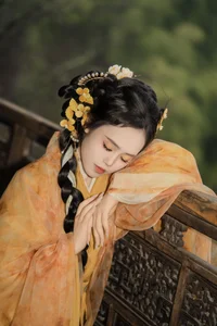 Ethereal Hanfu Beauty: Zhou Feng Qin in YiTuYu Art Language Vol.8913-17
