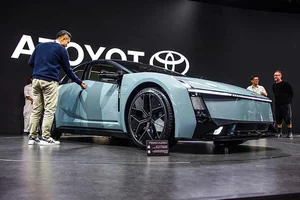 The All-New Toyota Corolla 2027: A Futuristic 13th Generation Sedan Featuring Electrified Performance, Sleek Aerodynamics, and Next-Level Hybrid Technology for Modern Drivers.-0