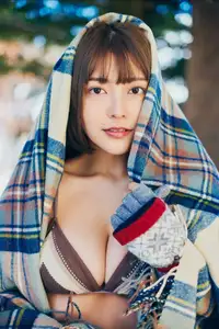 Otono Sakurai in 'Secret Hot Spring Trip' FRIDAY Digital Photo Book Vol.1: A Winter Wonderland Journey!-1