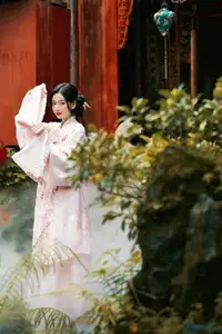 VGU No.165: Discover the Grace of Asian Hanfu Beauty Amidst a Romantic Garden Scene.-9