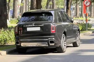 Experience Ultimate Luxury: The Rolls-Royce Cullinan Series II Makes a Grand Debut on the Vibrant Streets of Ho Chi Minh City-4