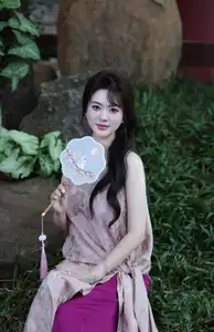 Enchanting Vietnamese Beauty: A Graceful Portrait in Modern Traditional Dress and Fan-4