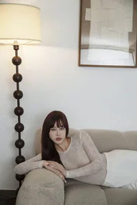 Artistic Floral Portrait Series featuring Hua Fu Tian Tong: YiTuYu Art Language Vol.9144 - Elegant Girl and Flower Photography Collection-18