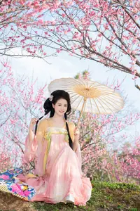 Shu Shu Jiang's Grace Amidst Blooming Plum Blossoms - YiTuYu Art Language Vol.8769-20