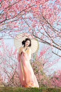 Shu Shu Jiang's Grace Amidst Blooming Plum Blossoms - YiTuYu Art Language Vol.8769-12