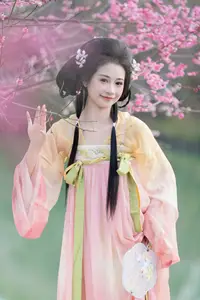 Shu Shu Jiang's Grace Amidst Blooming Plum Blossoms - YiTuYu Art Language Vol.8769-29