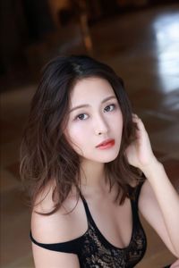 Sayaka Shimomura: Captivating Beauty in FRIDAY Digital Photo Book Impact Beauty Vol.2-4